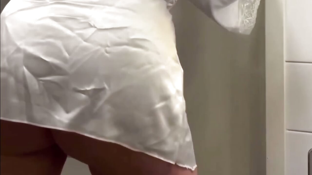 shaking my ass for you