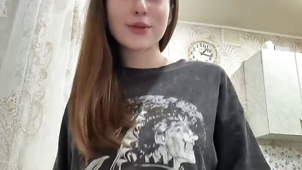 lipsing 3 - video by TaIliedGuest cam model