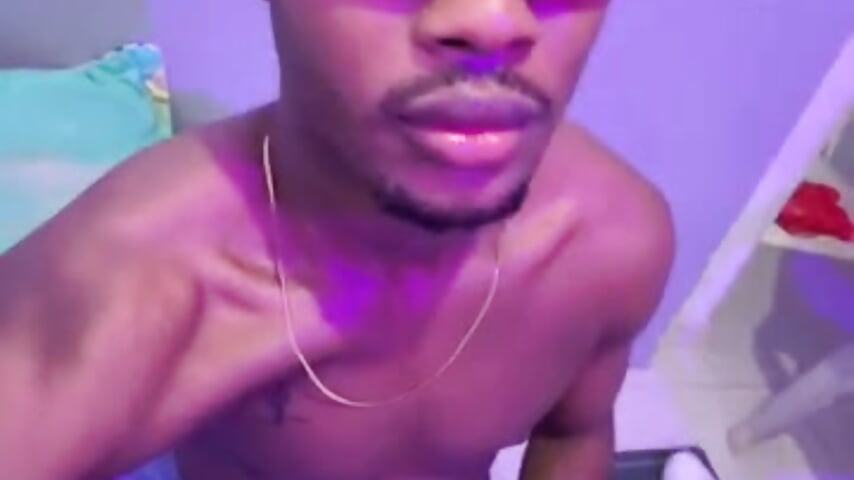 80585212288__82DD8FCA-CA42-4A31-BD54-187F9302C457 - Video von Itjaden Cam-Model
