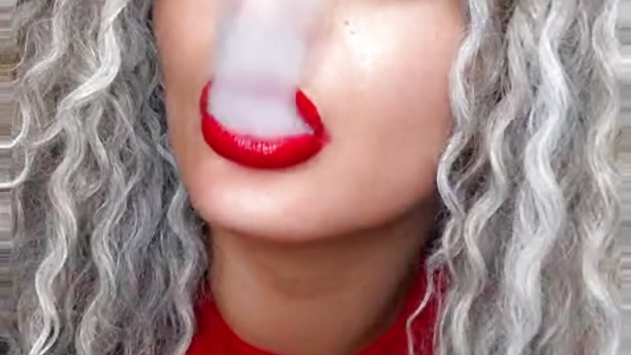 💨 - video by Blonde_Celine cam model