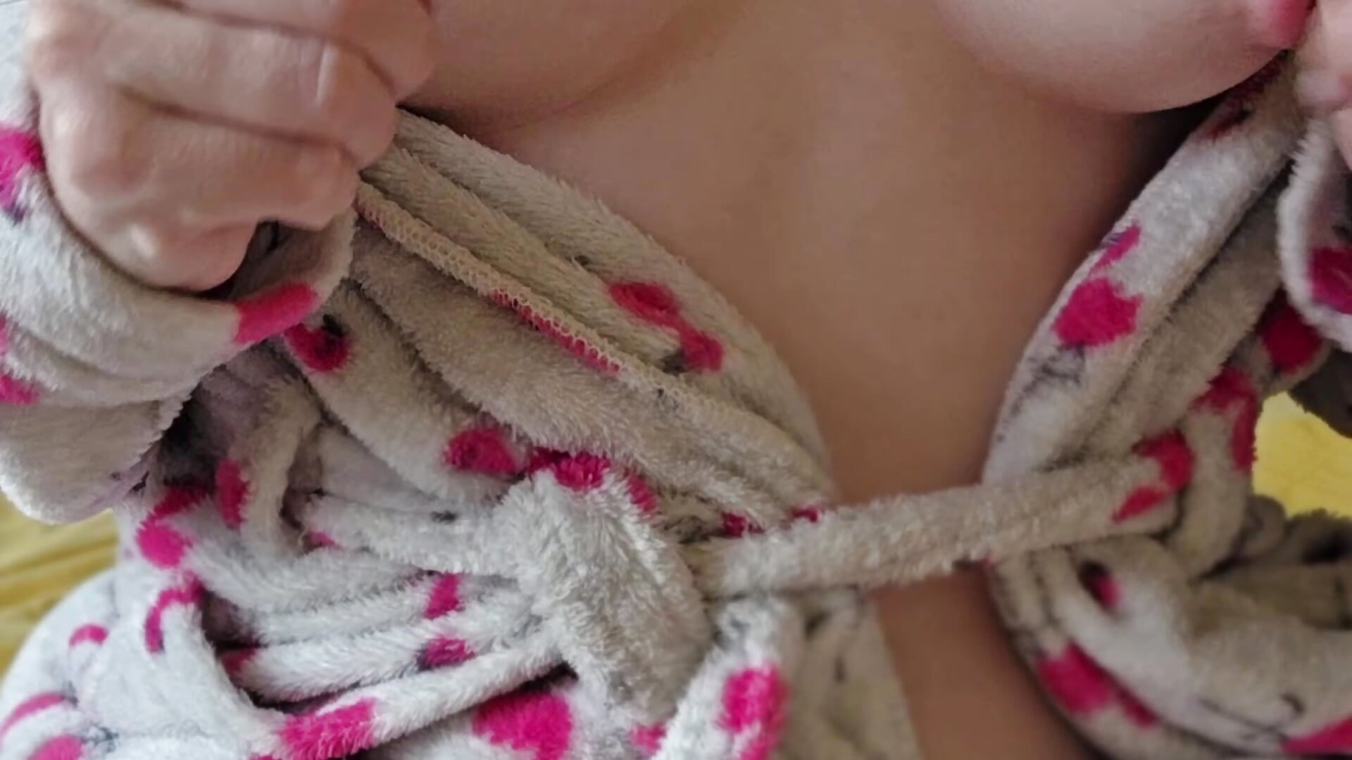 Cici csipesz – video od webkamerové modelky shiemiro2