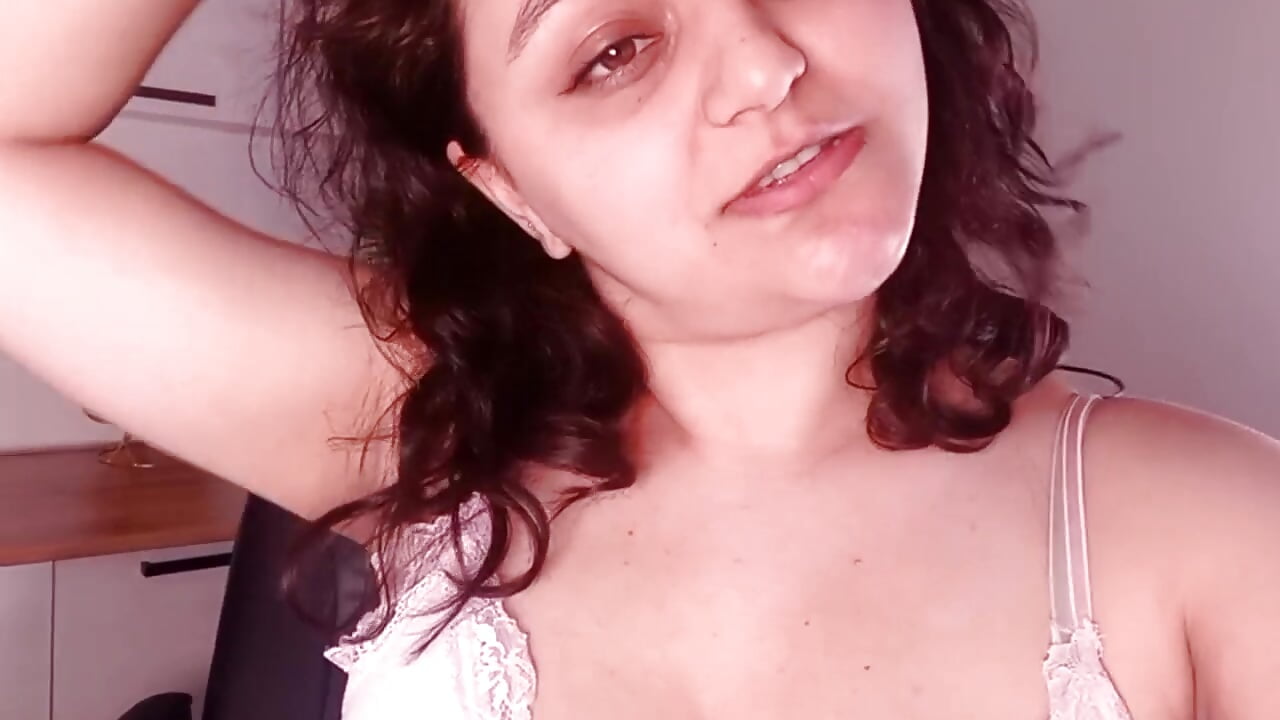 cutie - video by Stella_Qutie cam model