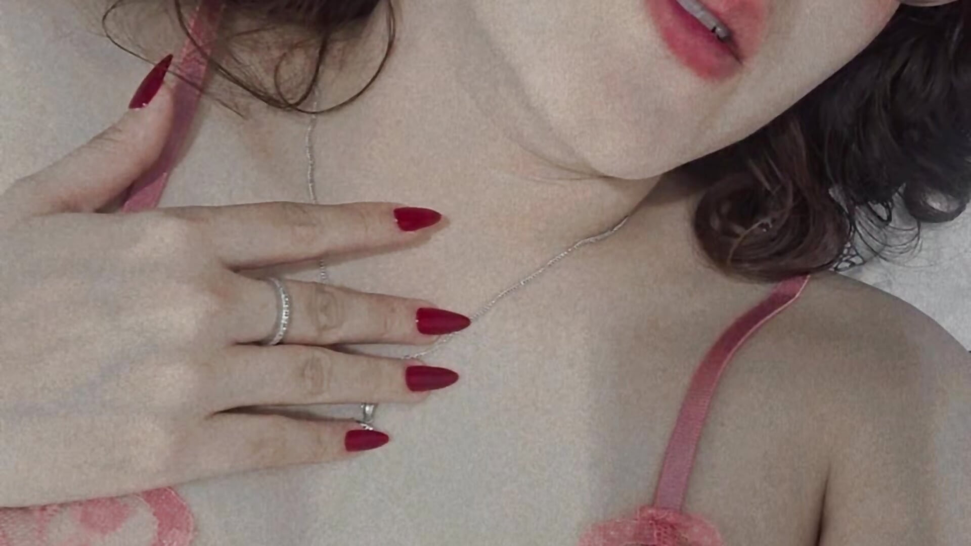 1000920238 - video by bethanii cam model