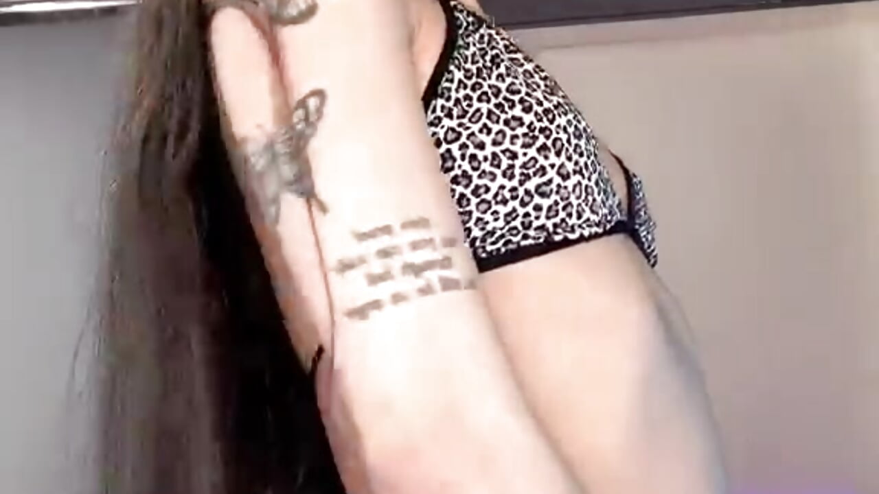 Thiara's tattoos - clip cu Thiara_gh model videochat