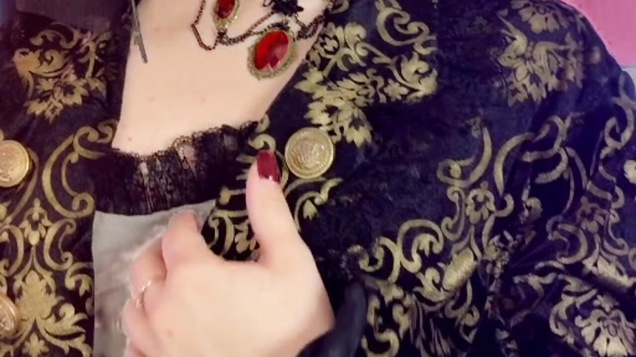 Spooky halloween from porcelain doll - video oleh sexy_xs