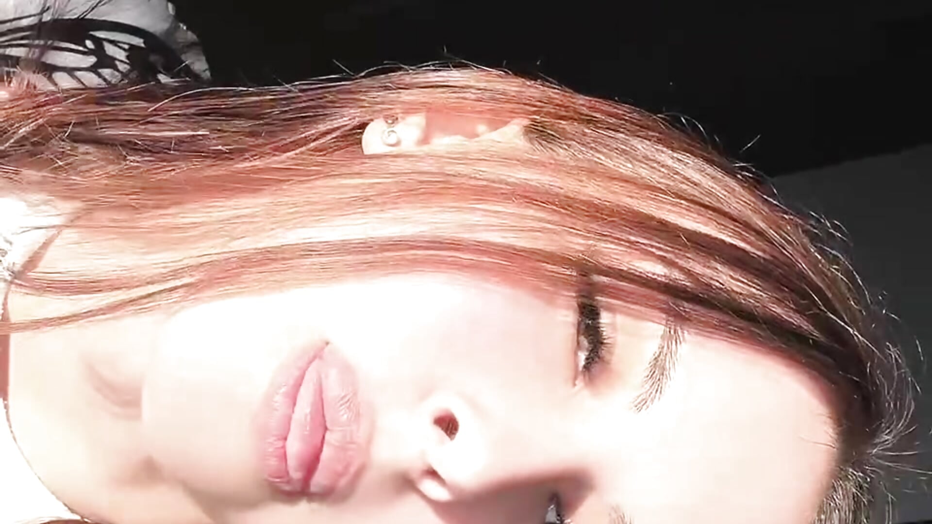 Ohhh pretty face ;) – video od webkamerové modelky ToiChillemi