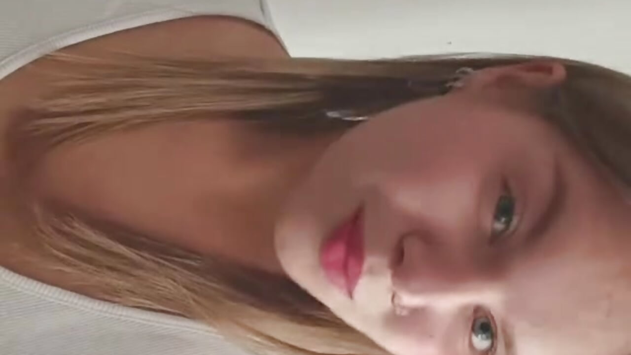meow - vidéo du modèle de showcams PrincessDanaa