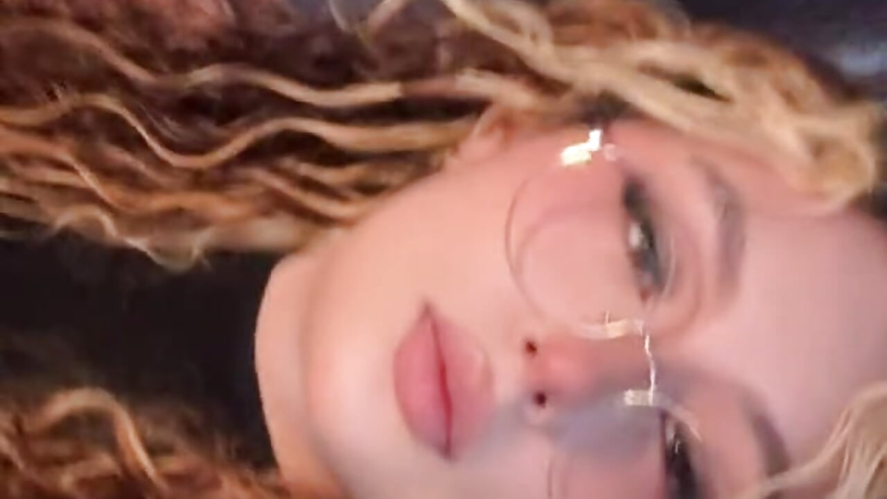 ♥️♥️ - clip cu Joyce-fire model videochat