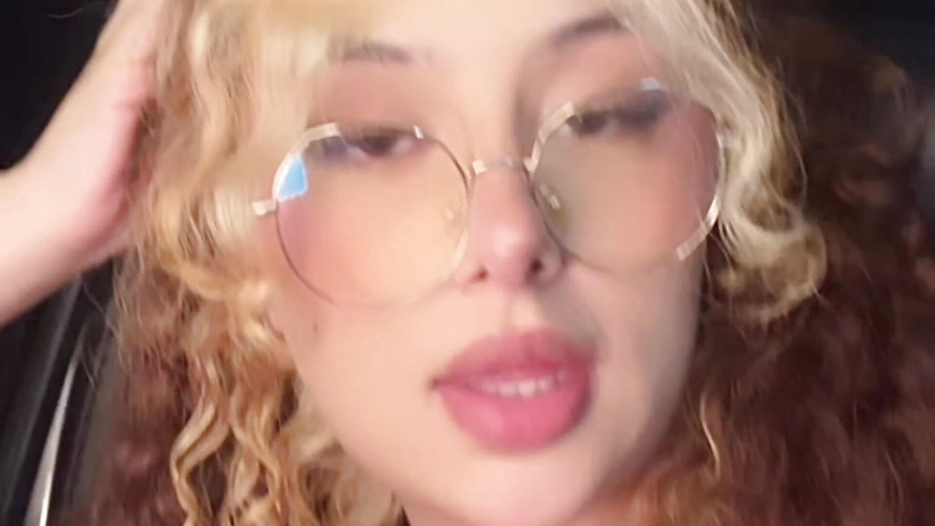 🔥🔥 - video by Joyce-fire cam model