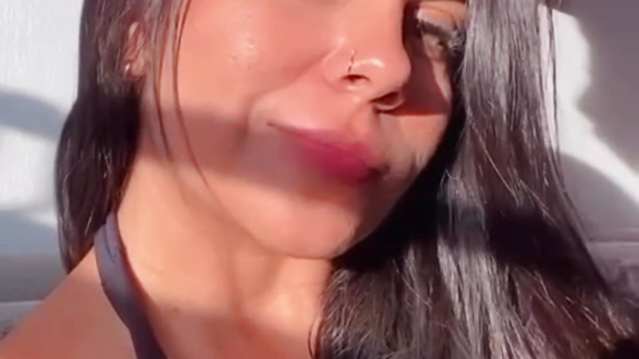 Will you come and keep me company? - vidéo du modèle de showcams antonella_lee_x