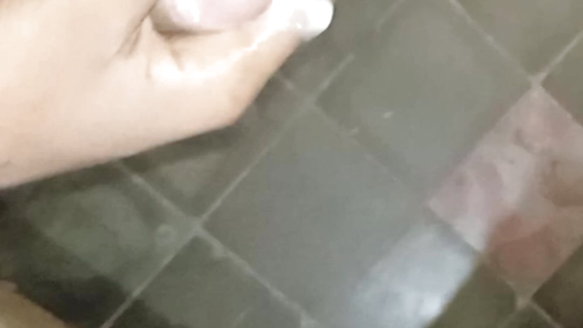 Couldn't help but play with my own mess after I came🍆💦