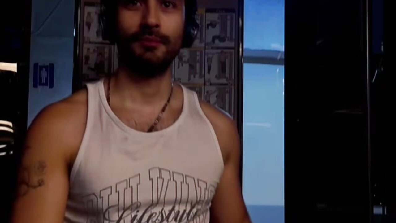 video 1 – video modela na kameri SantiagoMelendez