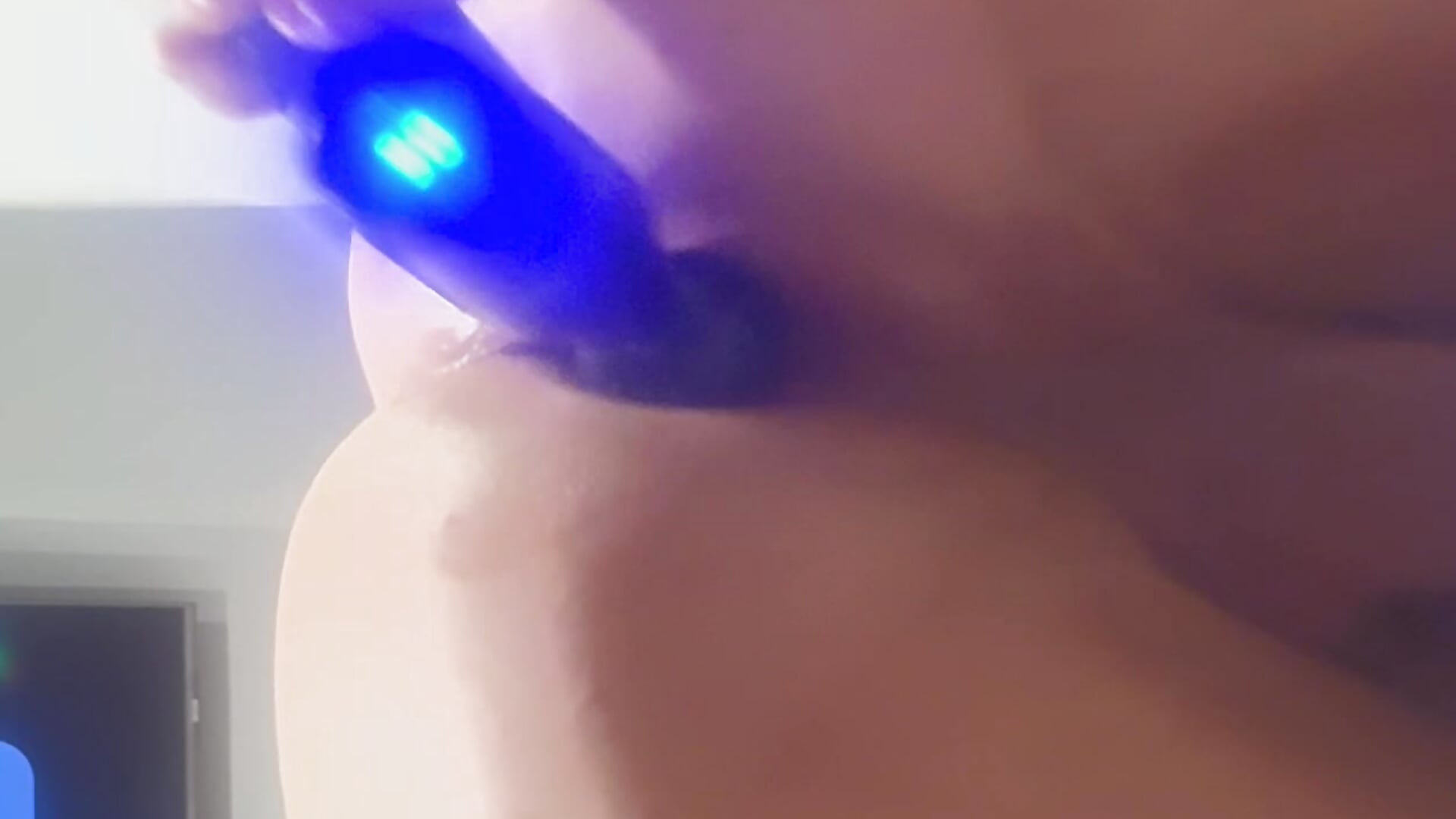 Vibrador no meu anel - video by Monkeybuffy69 cam model