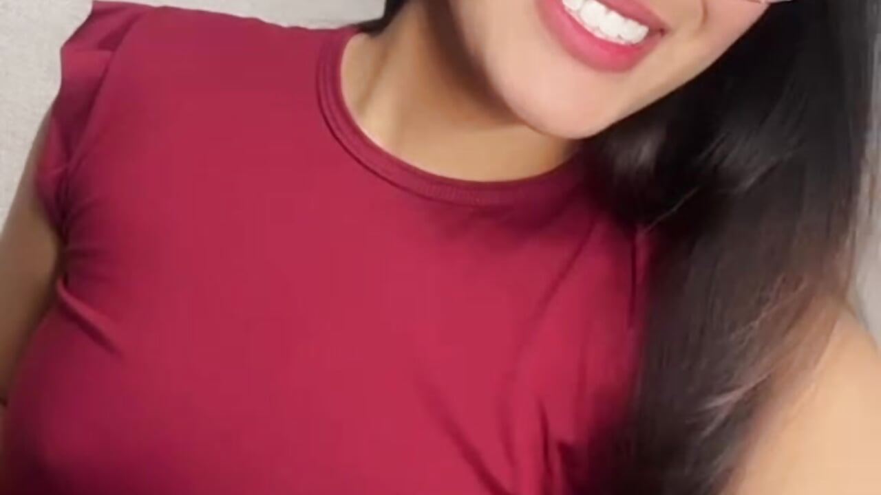 a little of me for you ❤️ - video di Layra_rous modella di cam