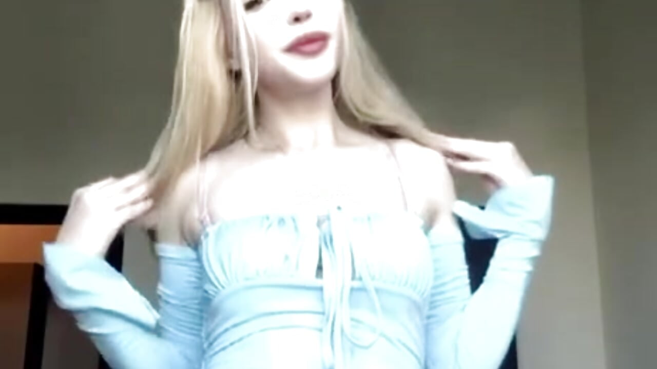 me:) - video by LunaHoke cam model