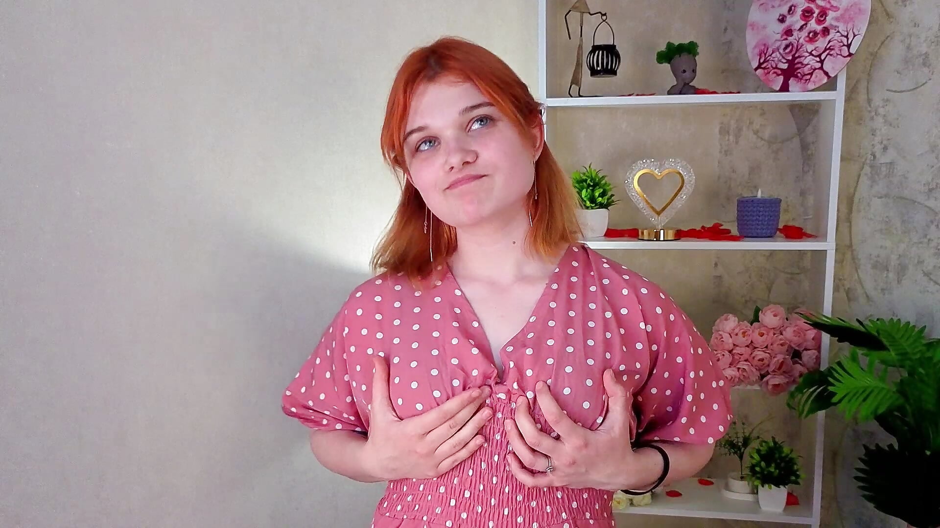 Do you want to play with me too? – video af PetraBrwon cam-model