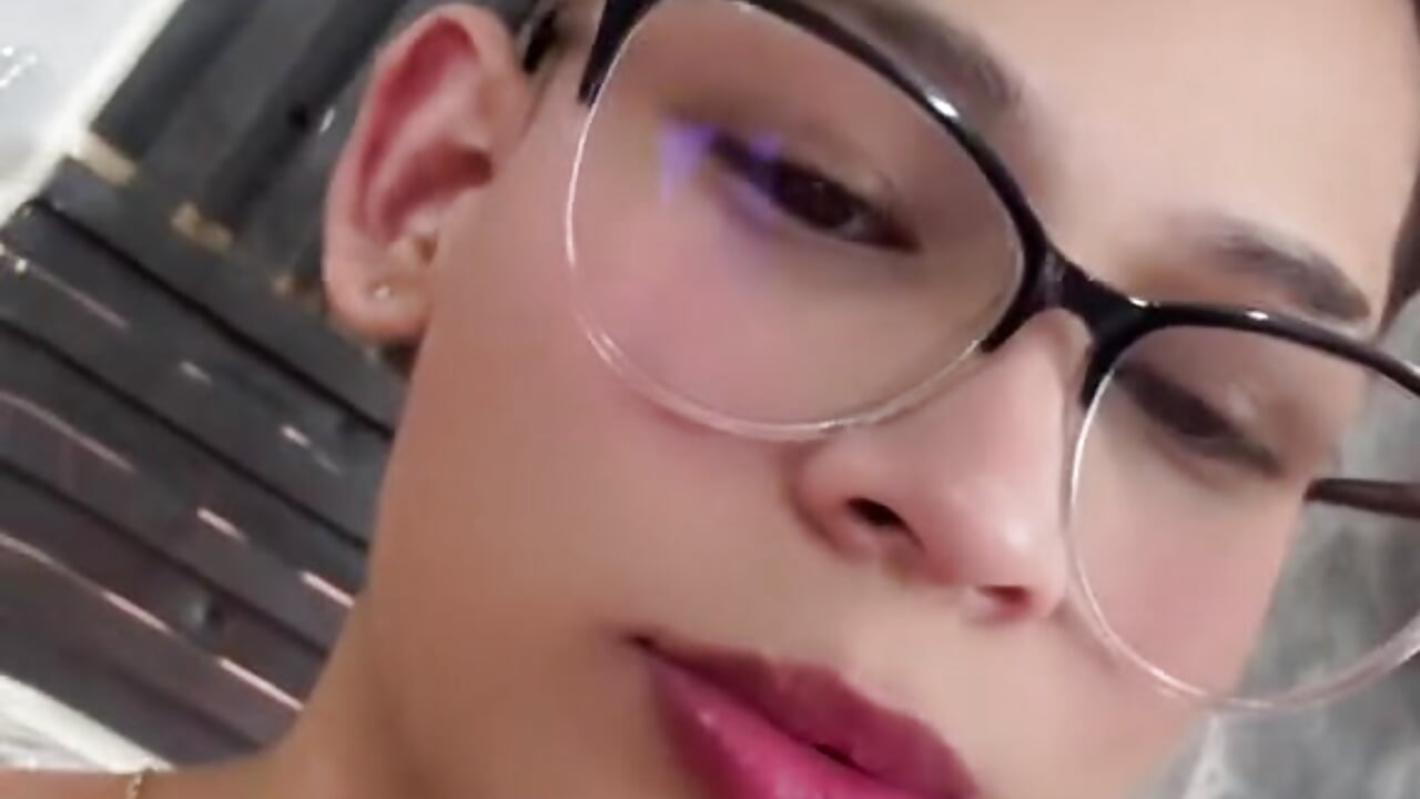 kisses boy