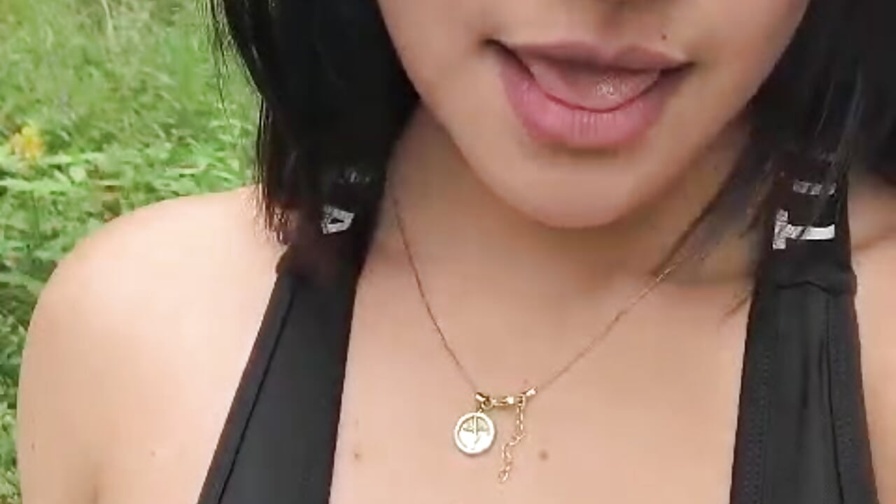welcome 💖 - video by SophiCastro09_ cam model