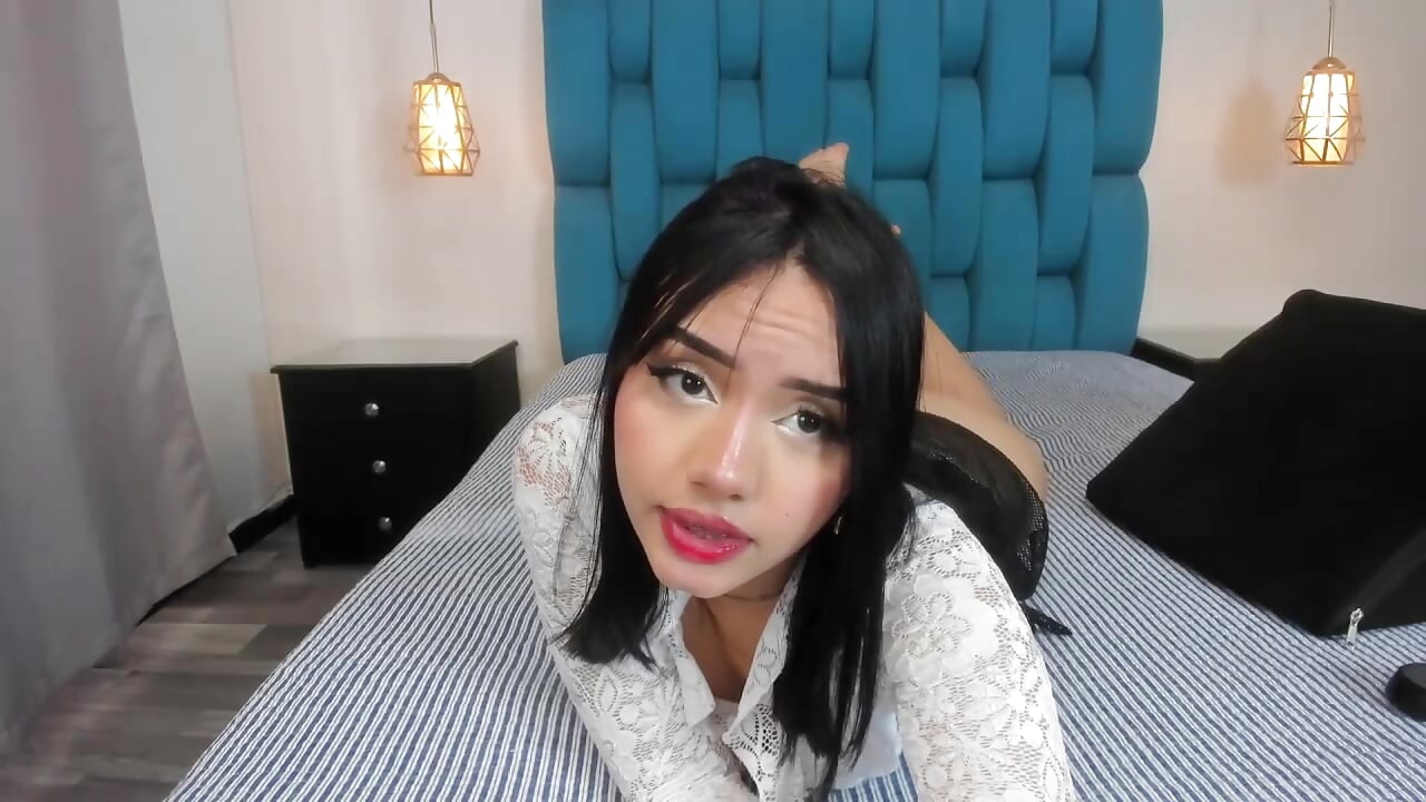 te digo roger y hablo en español mientras hago muchas poses!