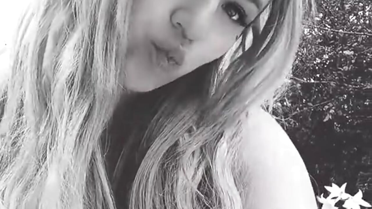 HELLO ♥