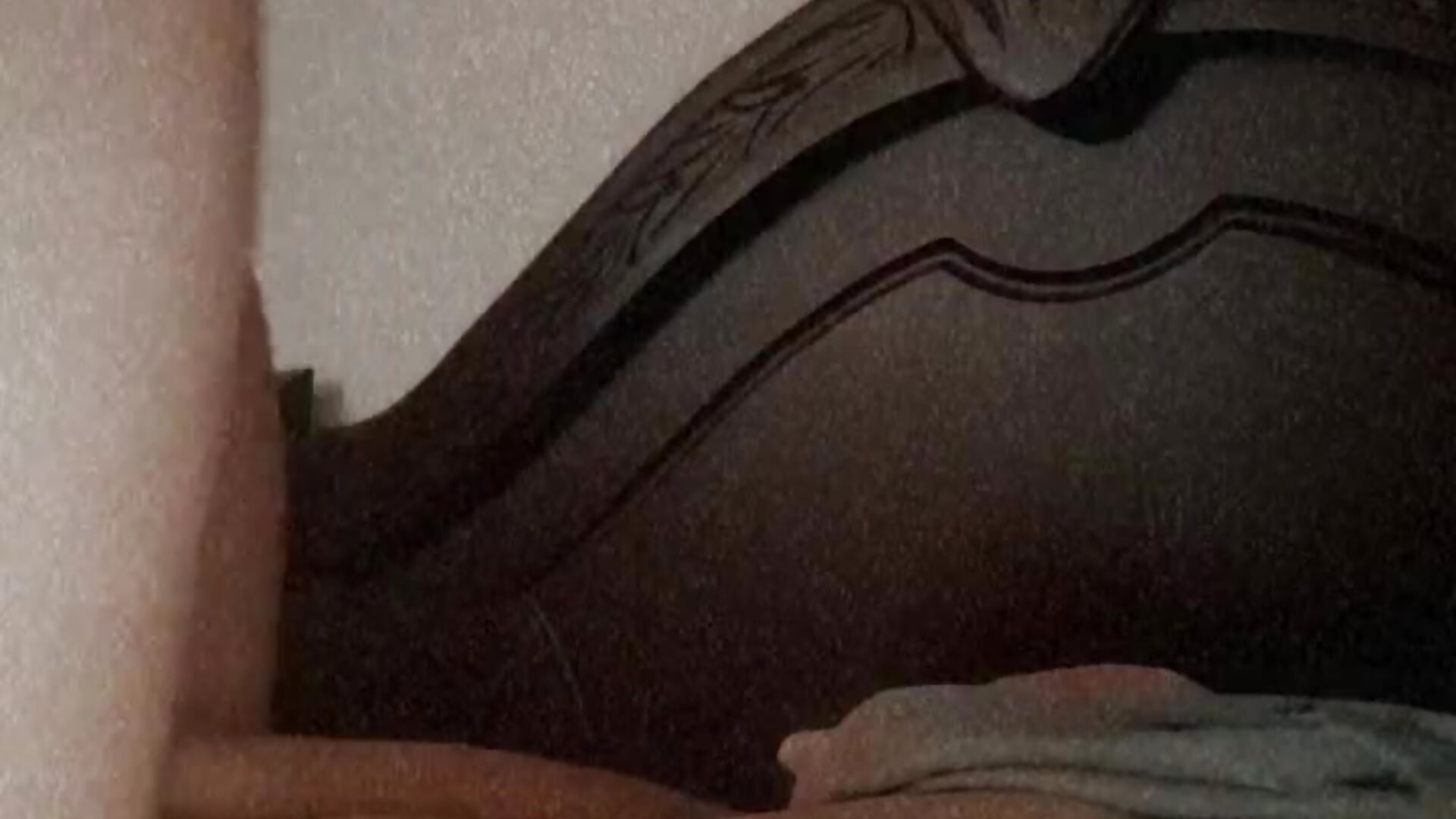 treat yourself for a while - video by Aurora01 cam model