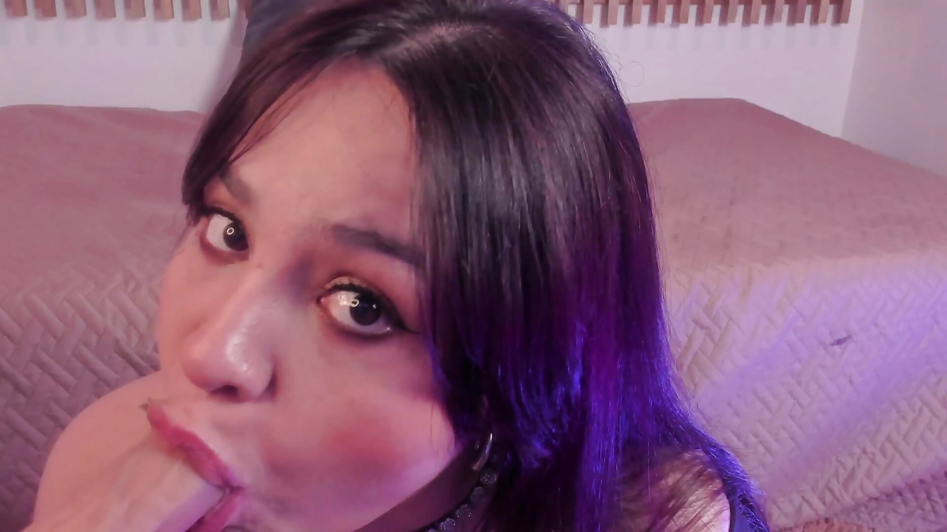 Suckingg you - video by Eleena_S cam model