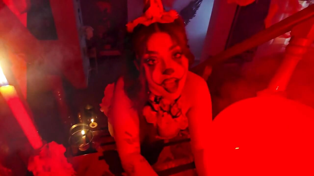 Happy hallowen - video av ginger_honey_ cam-modell