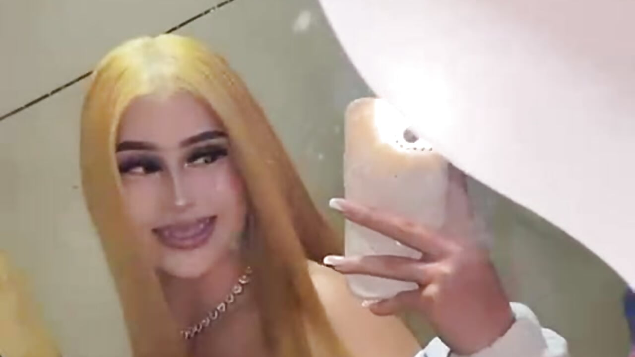 Bautiful on the outside🌸 pure fire on the inside😈🔥 – video af Scarlet_Queen_v cam-model