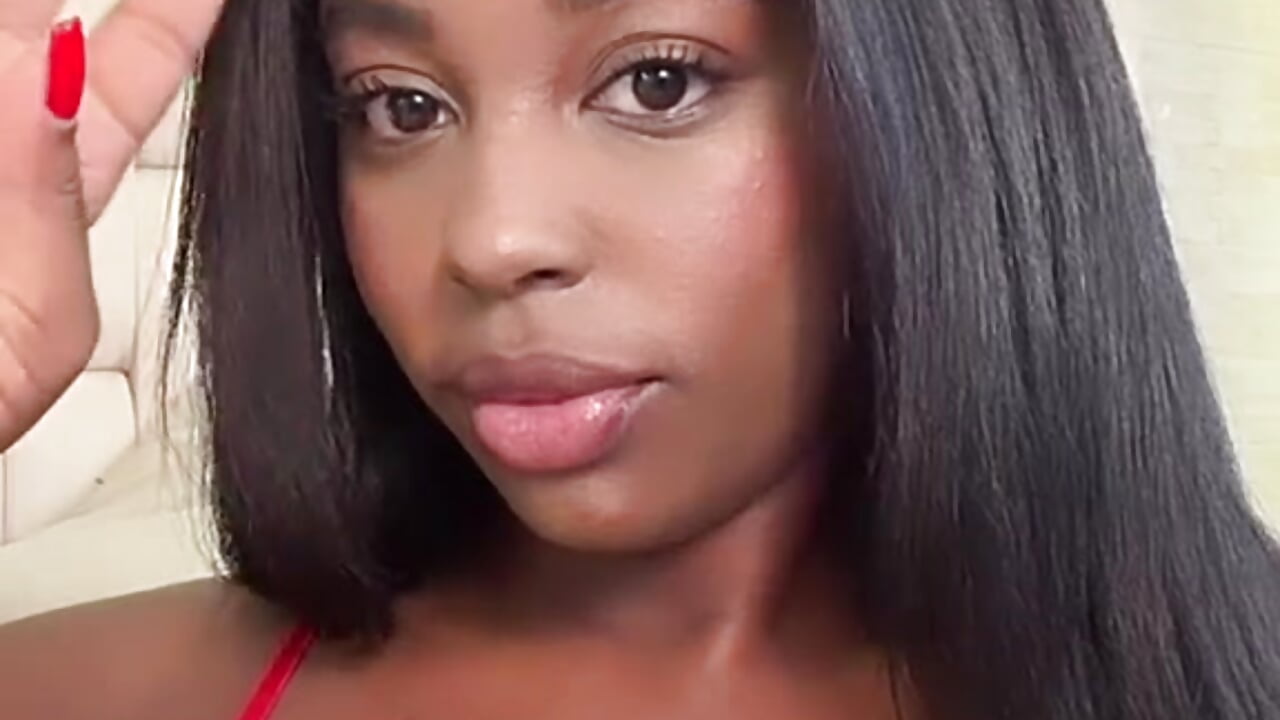 Kiss for u♥ – video modela na kameri Bahamadia_