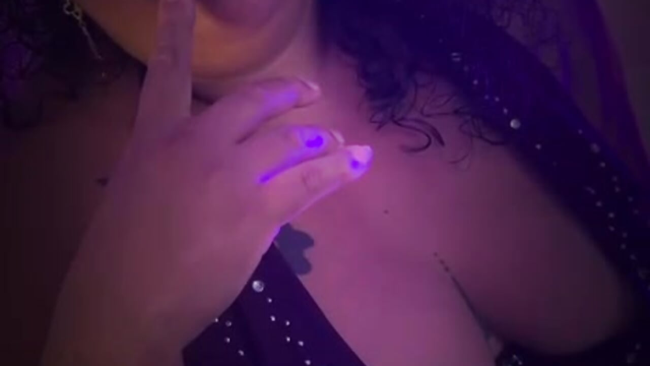 come to Mia's world - video by Mia_Hony cam model