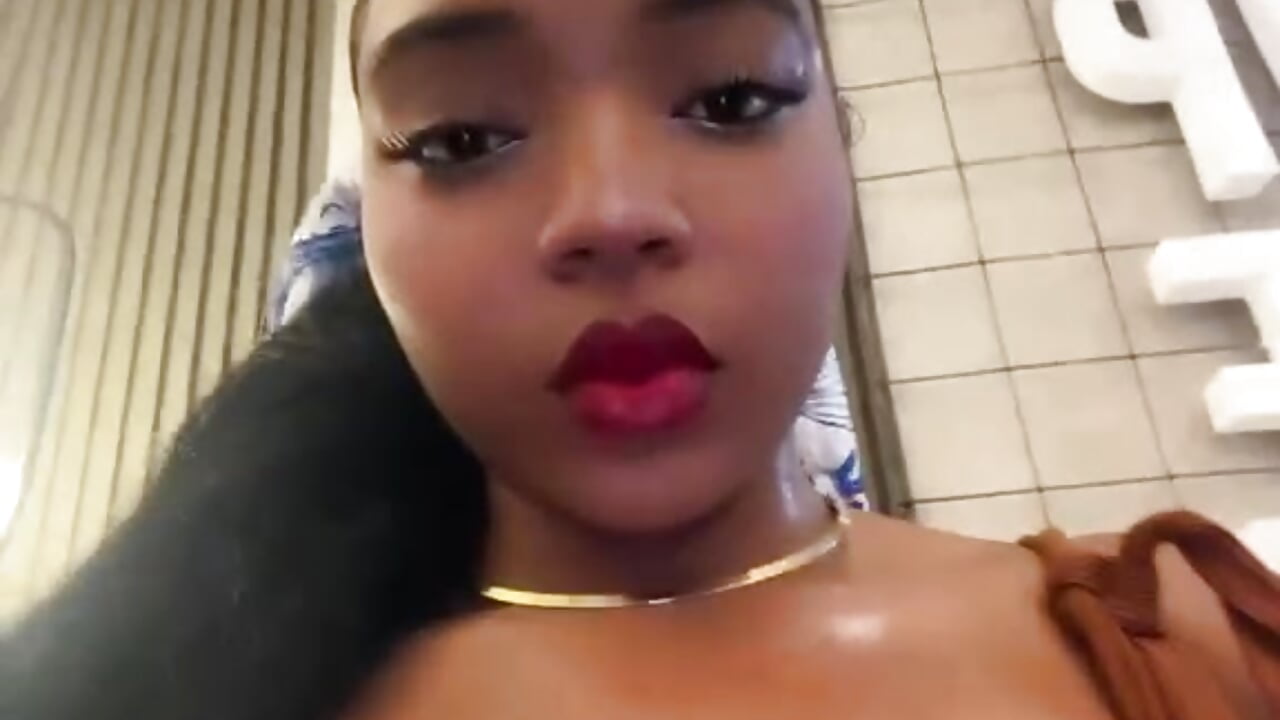 Hi, nice to meet you 💗 - video by Aghata_Grey cam model