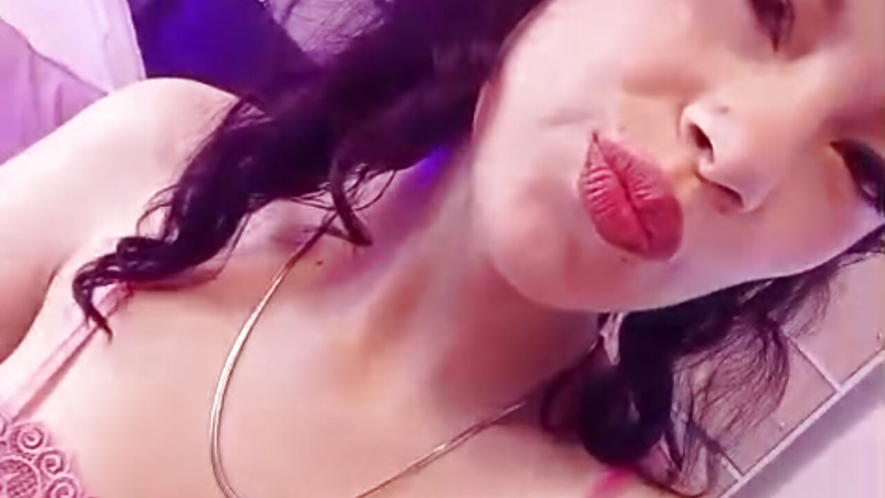 Lily ♥ - video by LilyBrooksk cam model