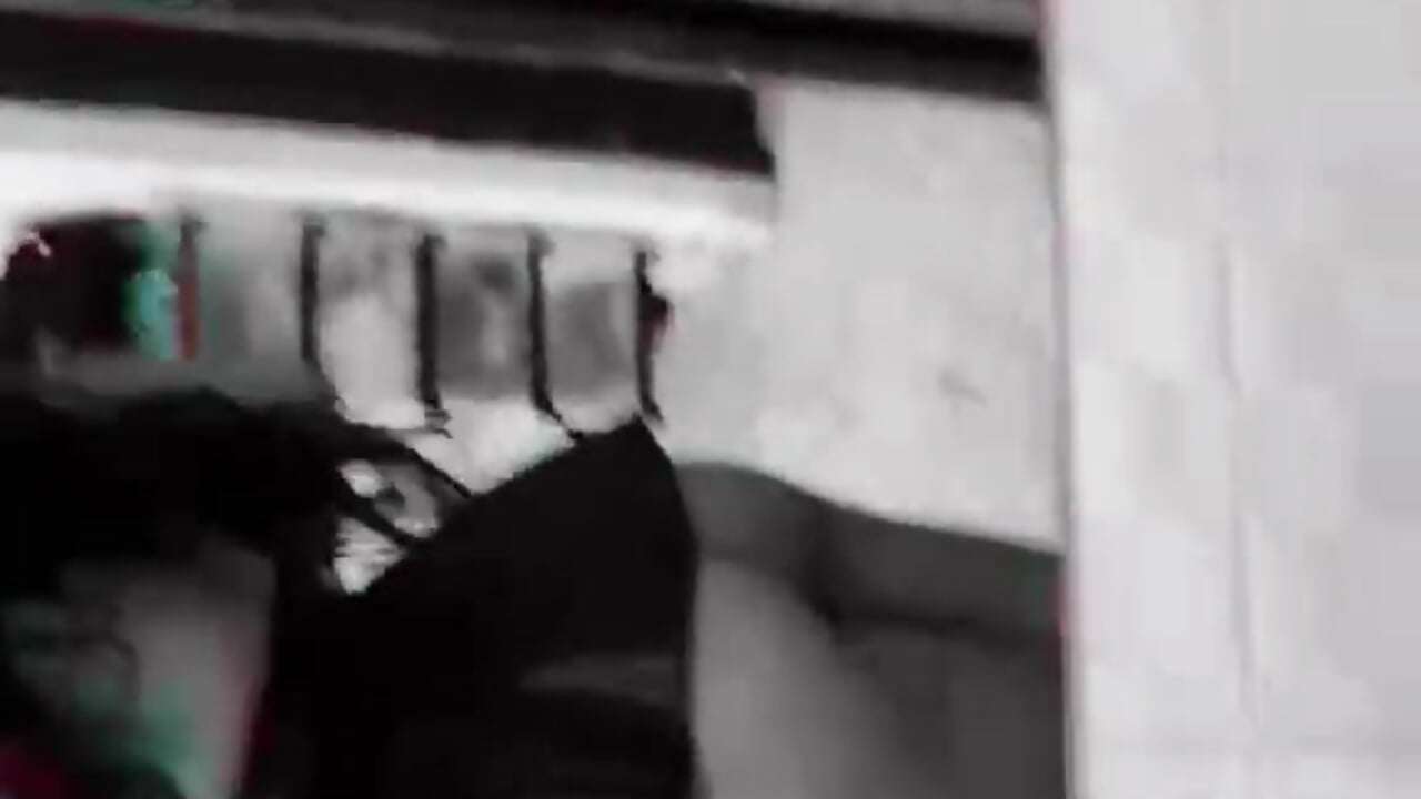 Vestido – video od webkamerové modelky ValuSweet