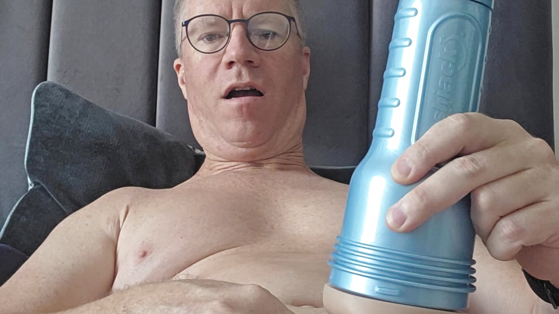 Fleshlight fuck & cum