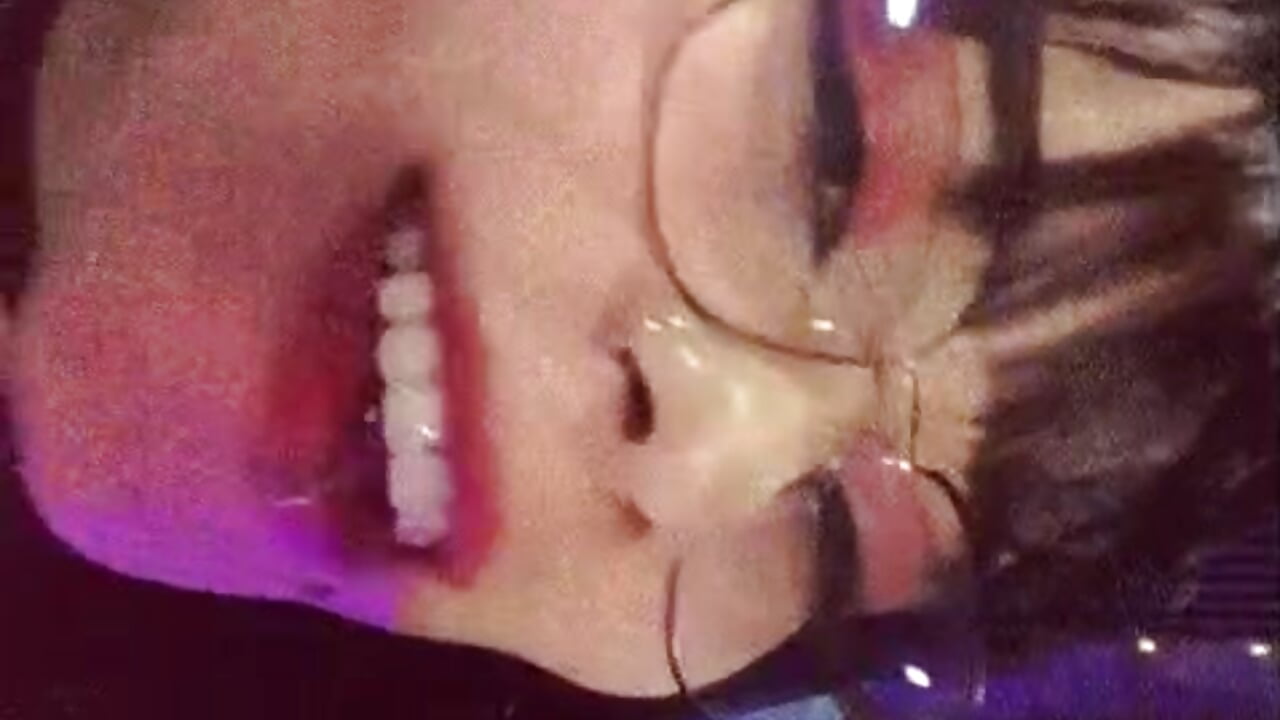 i am sensual 🥺 – video af roxane_vega cam-model