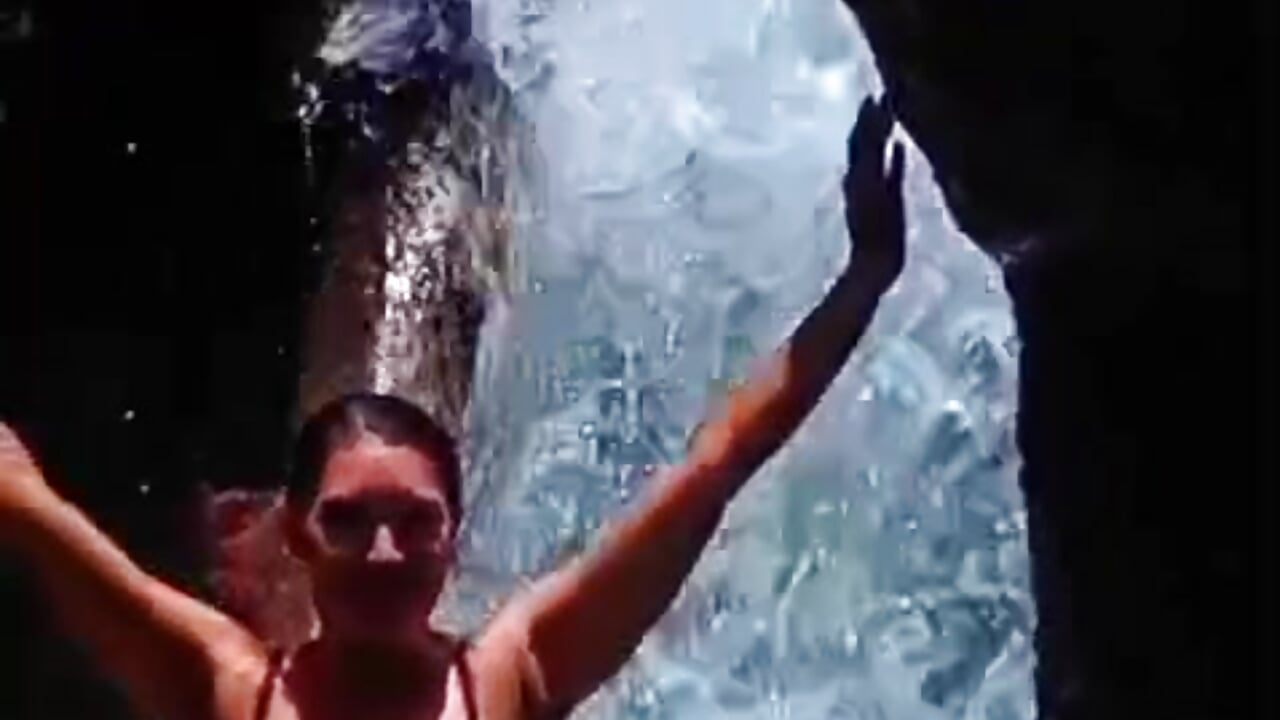 Disfrutando la naturaleza - video by Scaarlett_Fox_