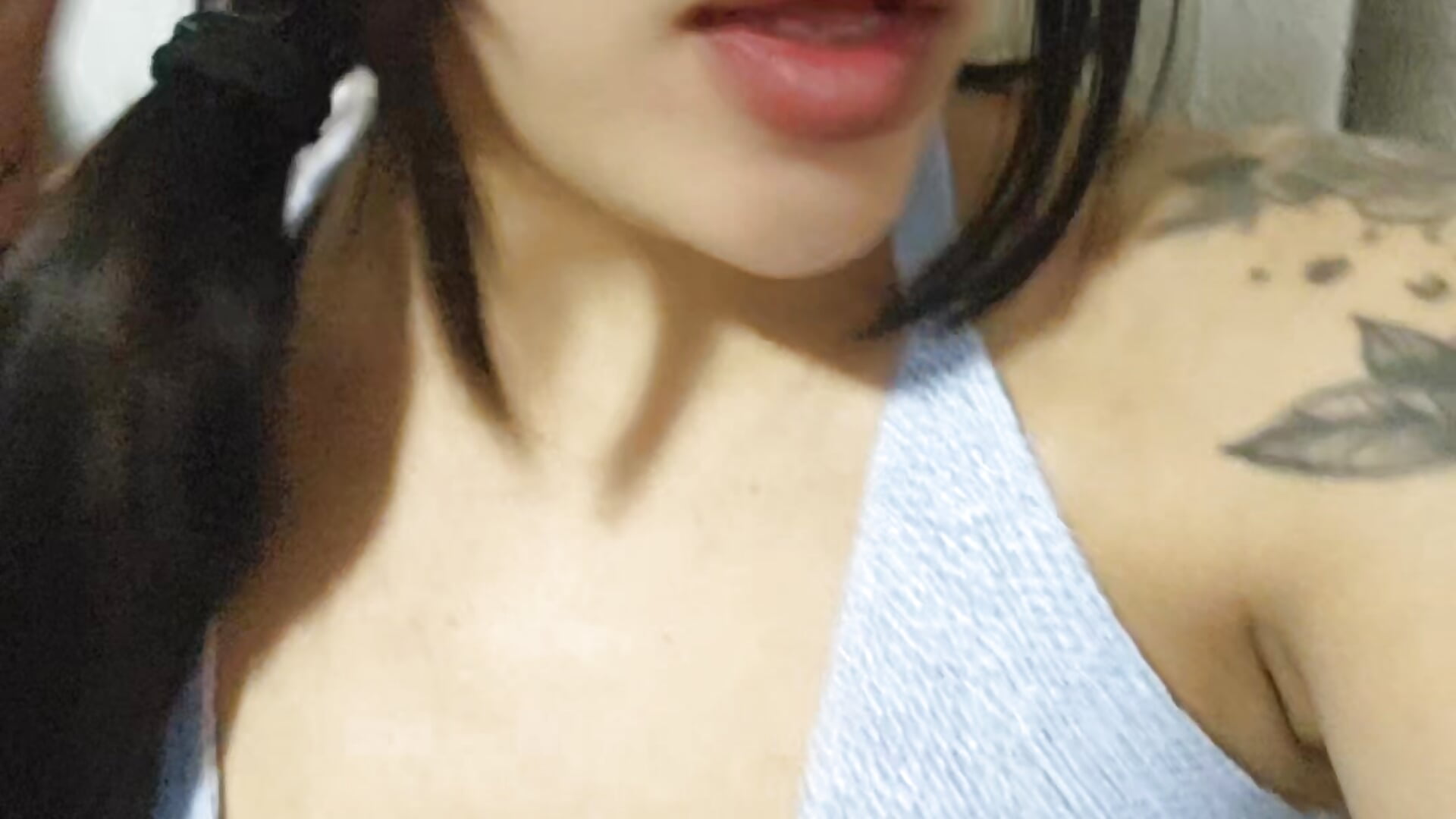 Latina forever - video by mile_latina cam model