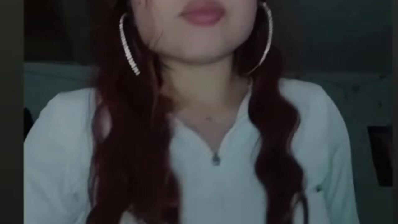 “New girl looking for kind souls 💋” - vídeo de la modelo de cam Emma_Evanns_