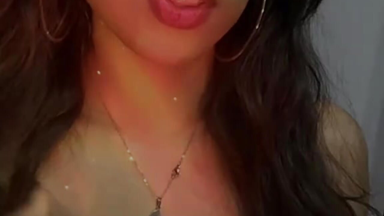 👅💫