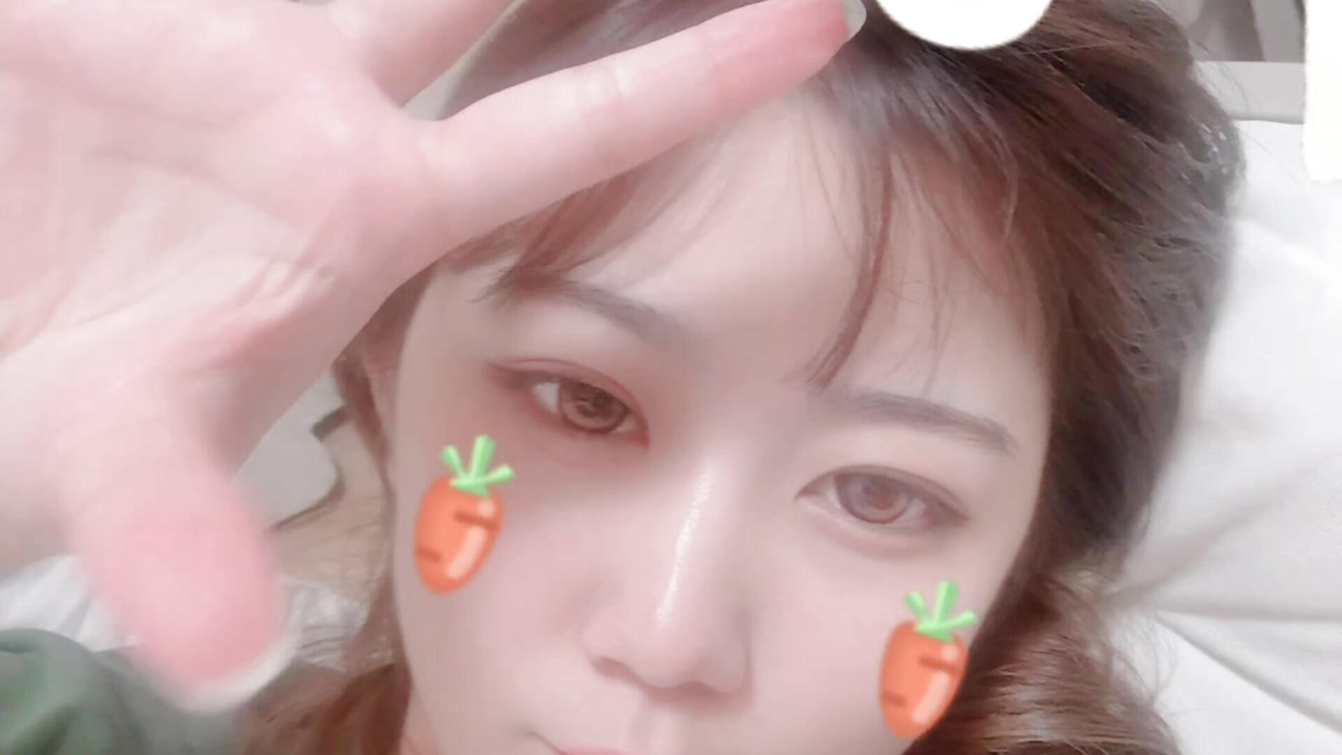 🐇諦めきれなかったです。洗濯終わるの待ってるオフのせいだよ⭐️それにしても加工が強すぎてもう誰かわからない😓