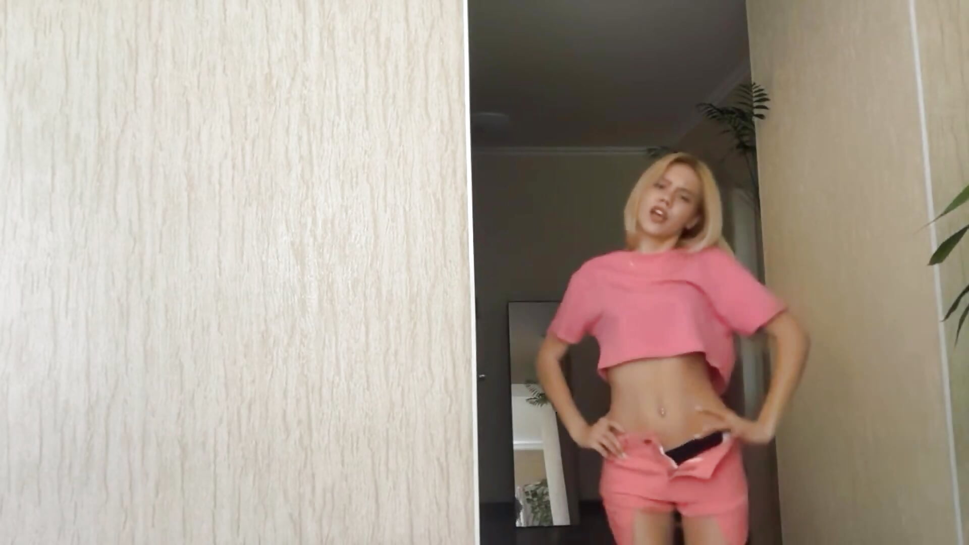 Erotic dance^> - video by Glamorforyou cam model