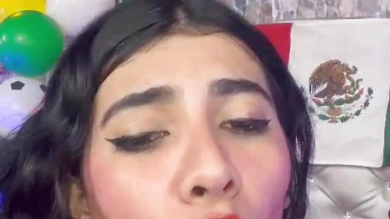 Let me suck so deep daddy 🍆😈 – video modela na kameri Scarlett__Moon