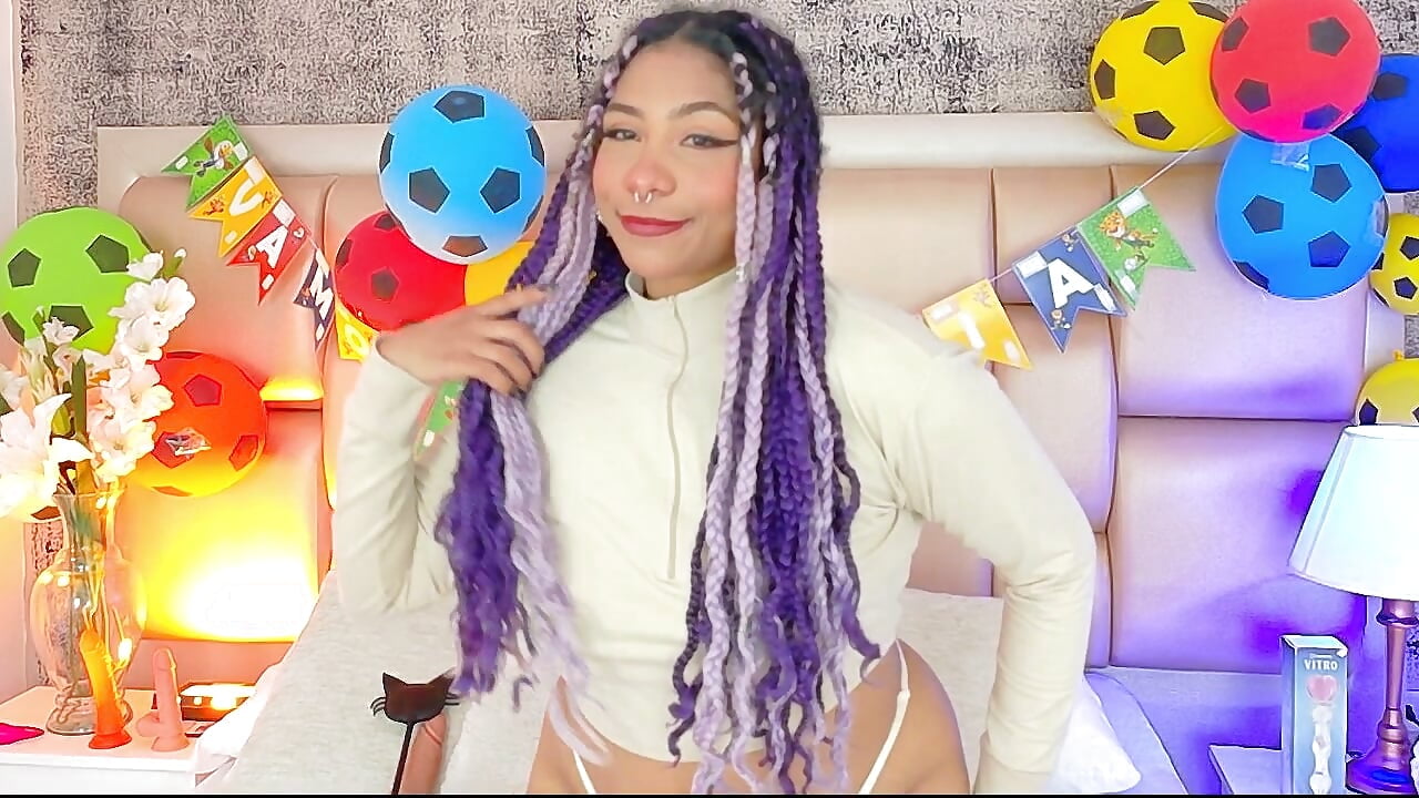 Colombia 1 orgasms 0 - video by Aria_Peach_ cam model