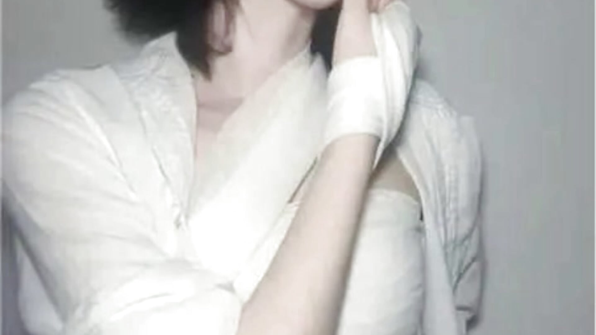 跪下叫妈妈 - video by nanako99 cam model