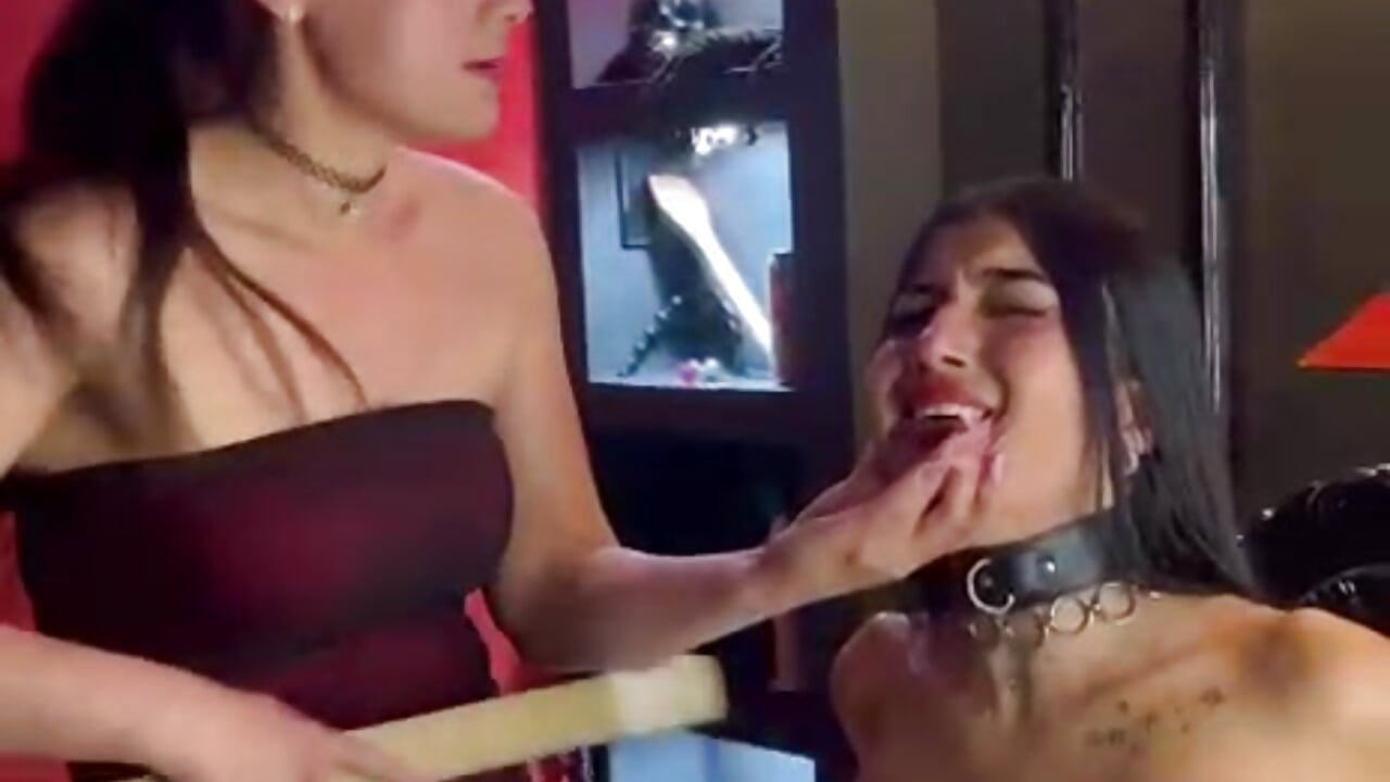BDSM SOO HOOT AND CRAZY ❤😈 - vídeo de Miss_Katt__ modelo de câmara