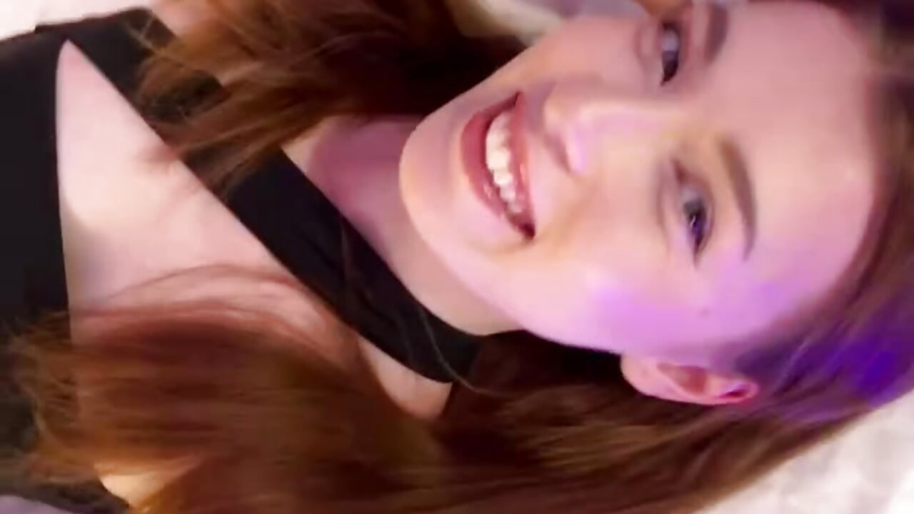😛❤️ – video modela na kameri AlisaRussel