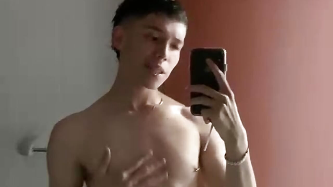 Very sexy for you - video di Noahh_Saenz modella di cam