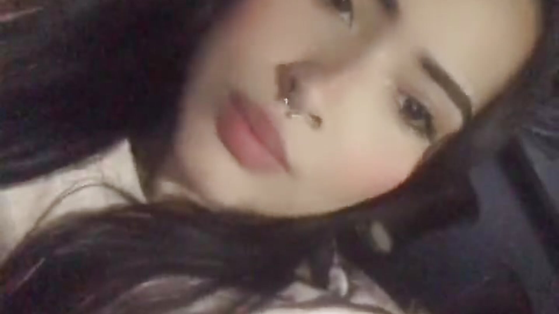 trim,21ED3A2F-6991-4F1F-9981-3E3926F4483C - video by Aisha_rav cam model
