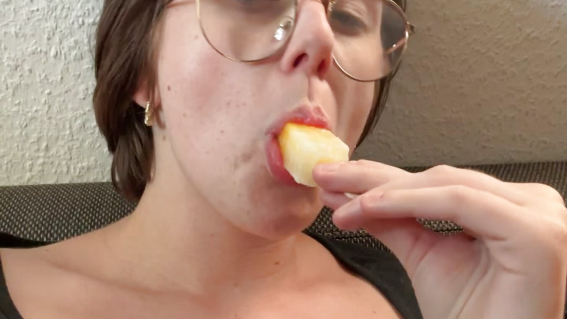 Suck it like a lollypop🍭