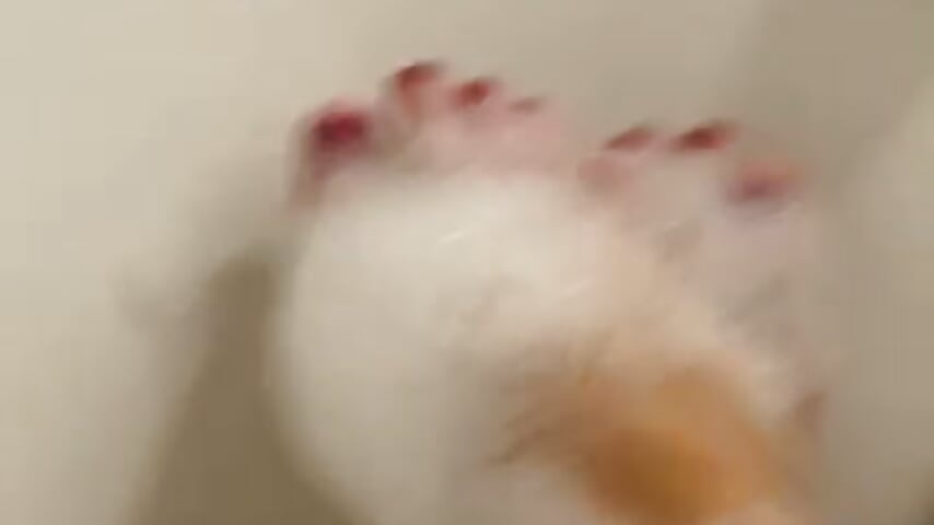 feet and bubbles